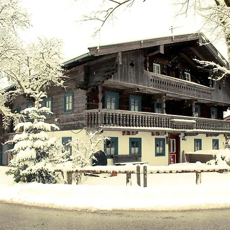 With Tradition In The Alpbachtal Holiday home Breitenbach am Inn